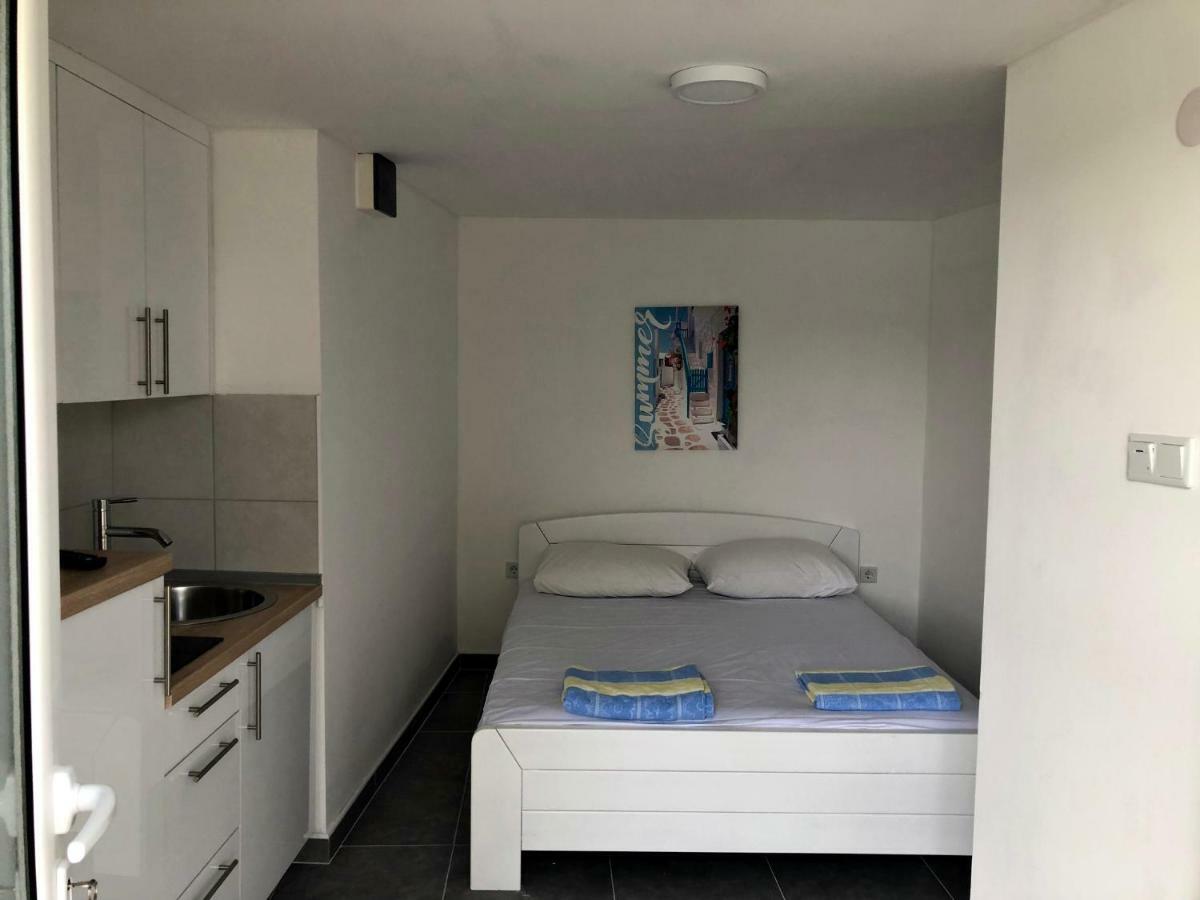 Lukrecia Apartment Neum