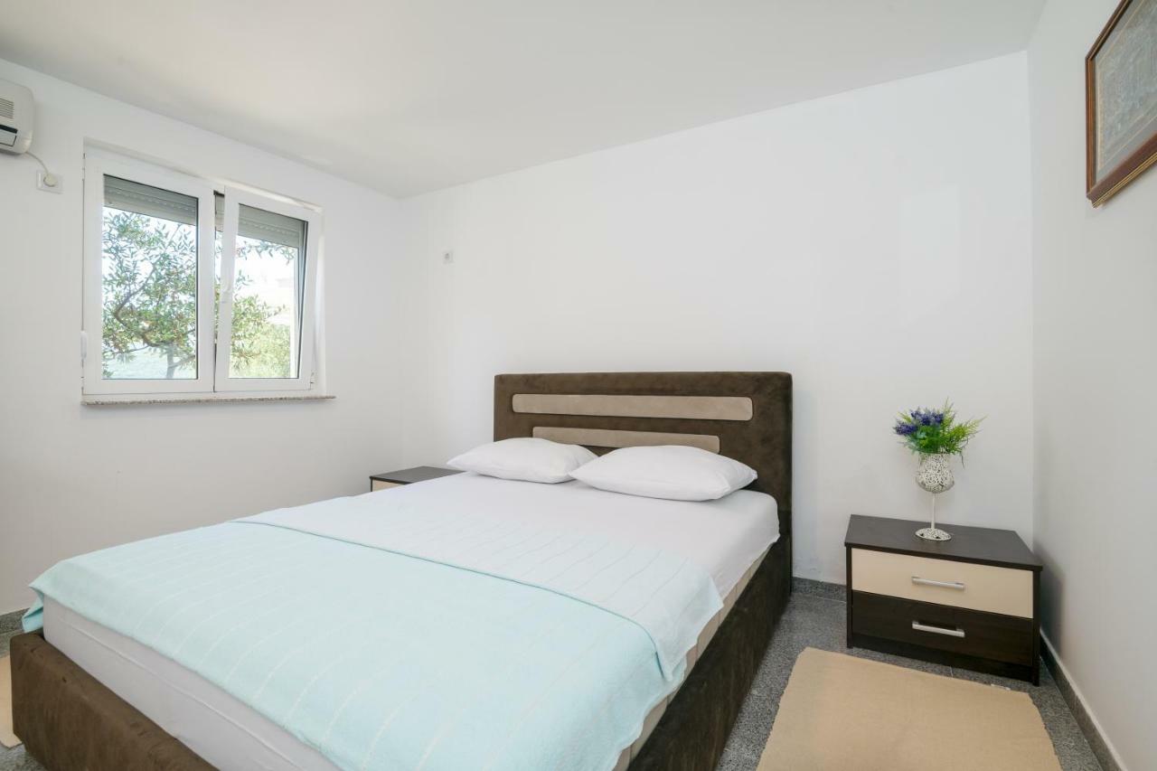Lukrecia Appartamento Neum