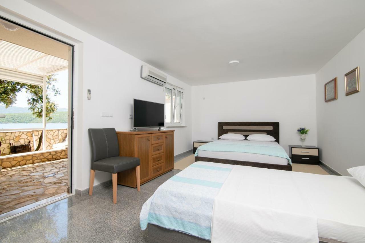 Lukrecia Apartment *