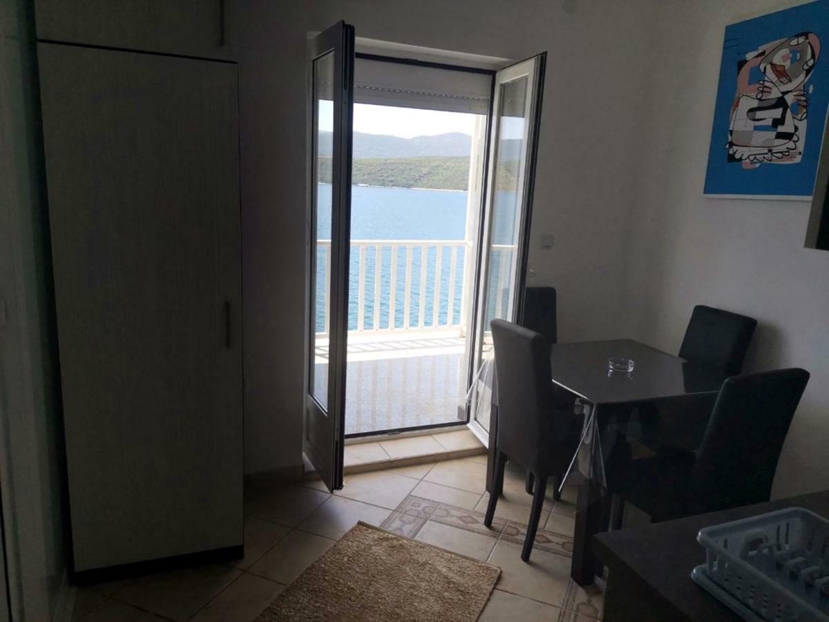 Lukrecia Apartment *